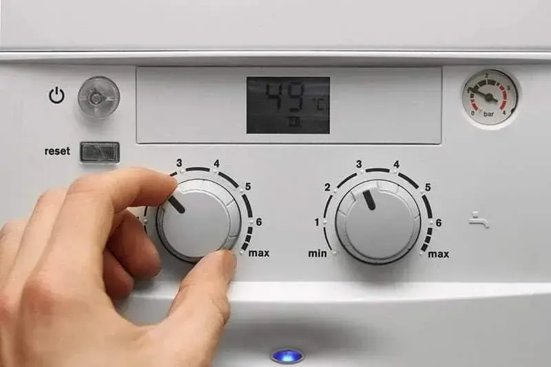 Jaką temperaturę ustawić w kotle na pellet, aby zwiększyć efektywność?